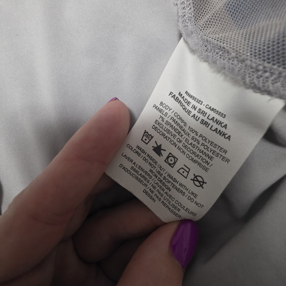 Nike Icon Clash City Sleek Womens Tank Size M - Picture 7 of 8